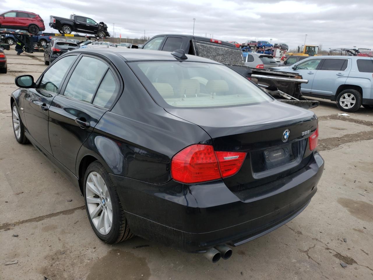 Photo 3 from auction – 2011 BMW 328 XI with VIN WBAPK7C55BA464081