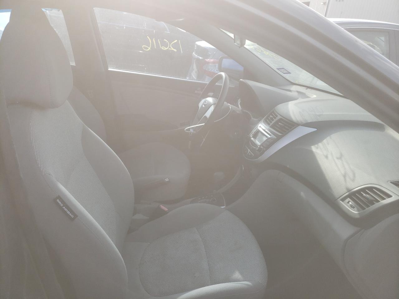 Photo 5 from auction – 2012 HYUNDAI ACCENT GLS with VIN KMHCT4AE4CU078683