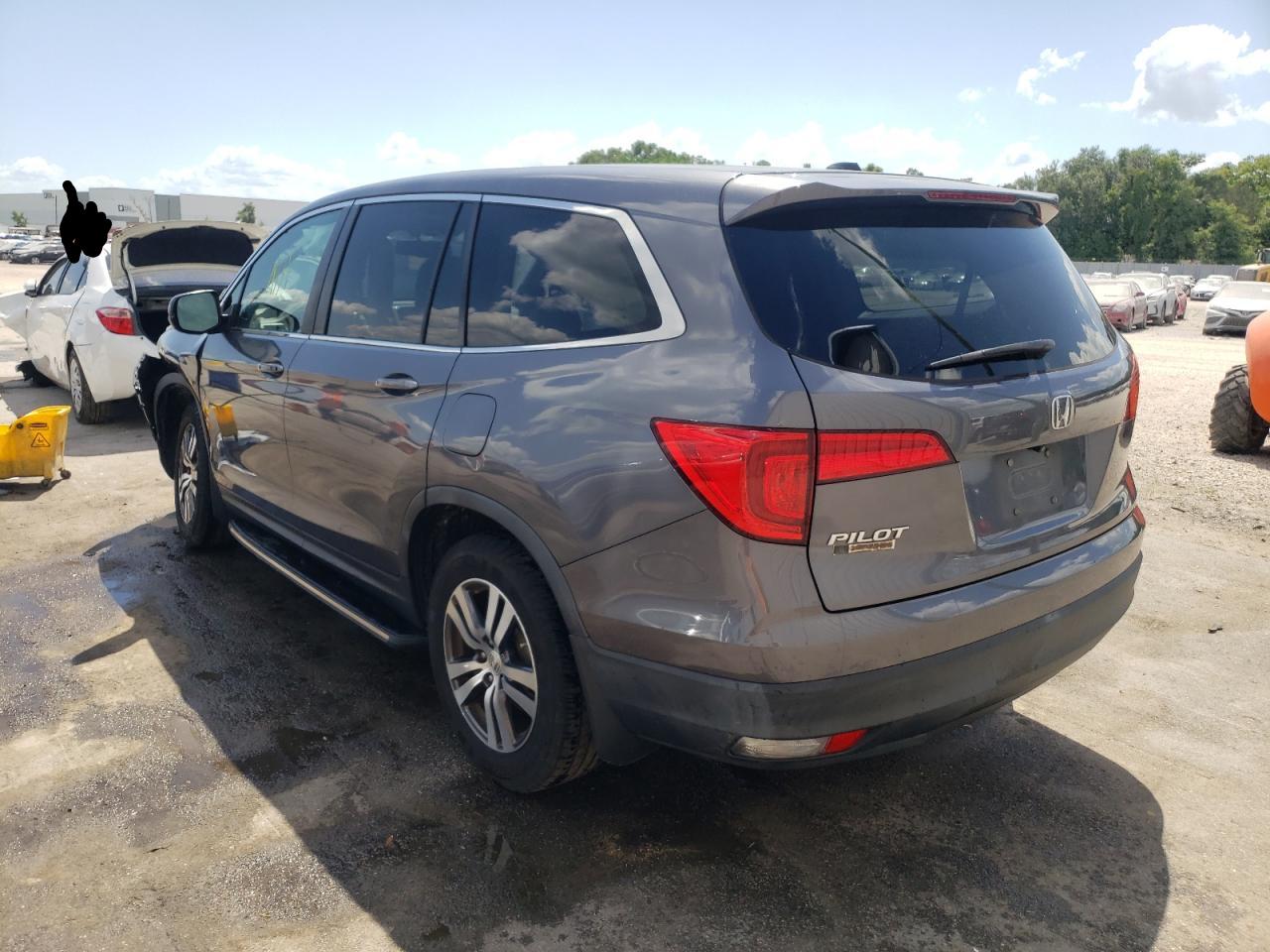 Photo 3 from auction – 2016 HONDA PILOT EXL with VIN 5FNYF5H53GB041877