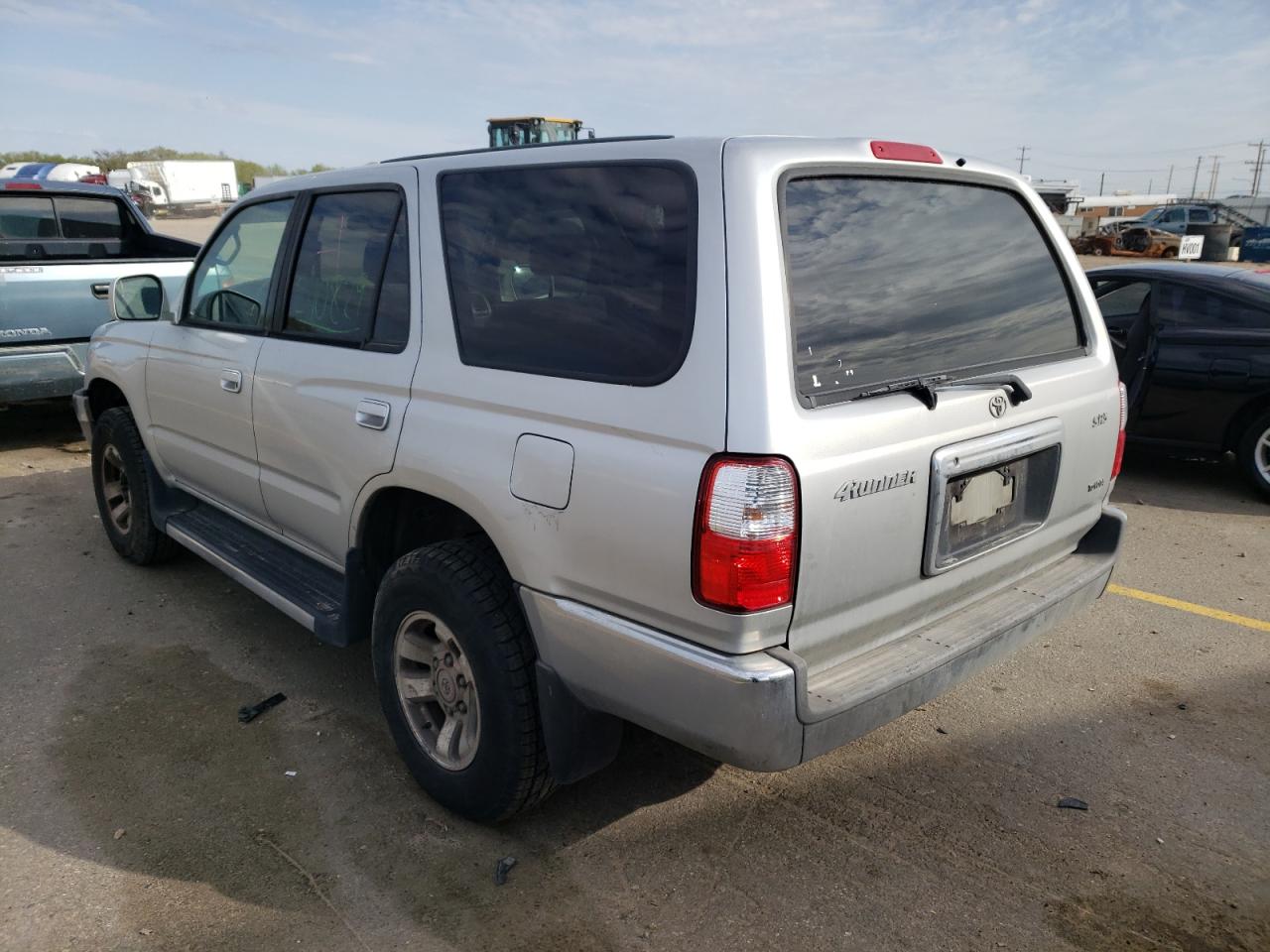 Photo 3 from auction – 2002 TOYOTA 4RUNNER SR with VIN JT3GN86R420256296