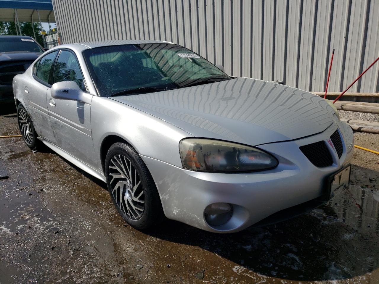 PONTIAC GRAND PRIX 2005 with VIN 2G2WP522951136175 - Photo from auction