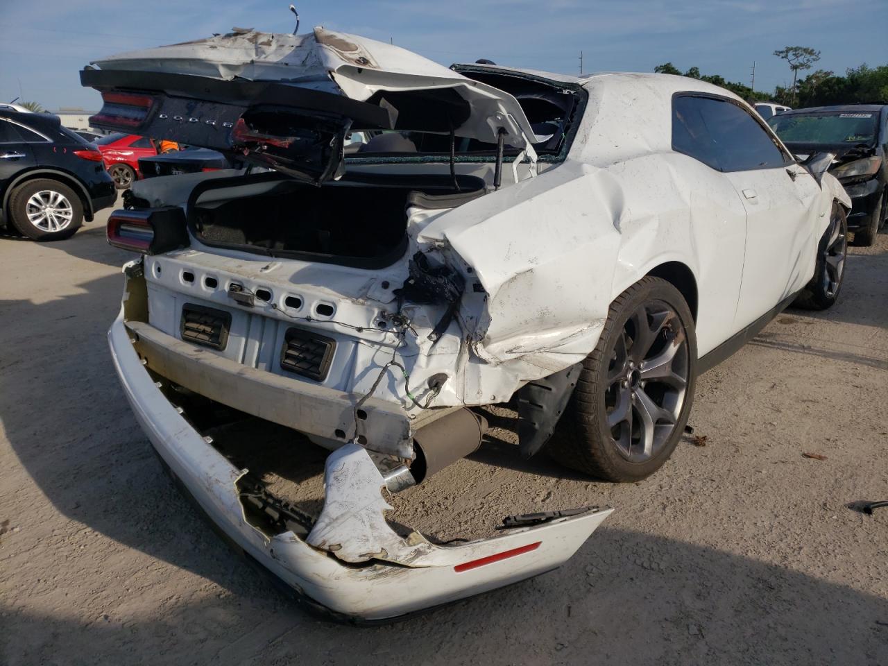 Photo 4 from auction – 2019 DODGE CHALLENGER with VIN 2C3CDZBT0KH606396
