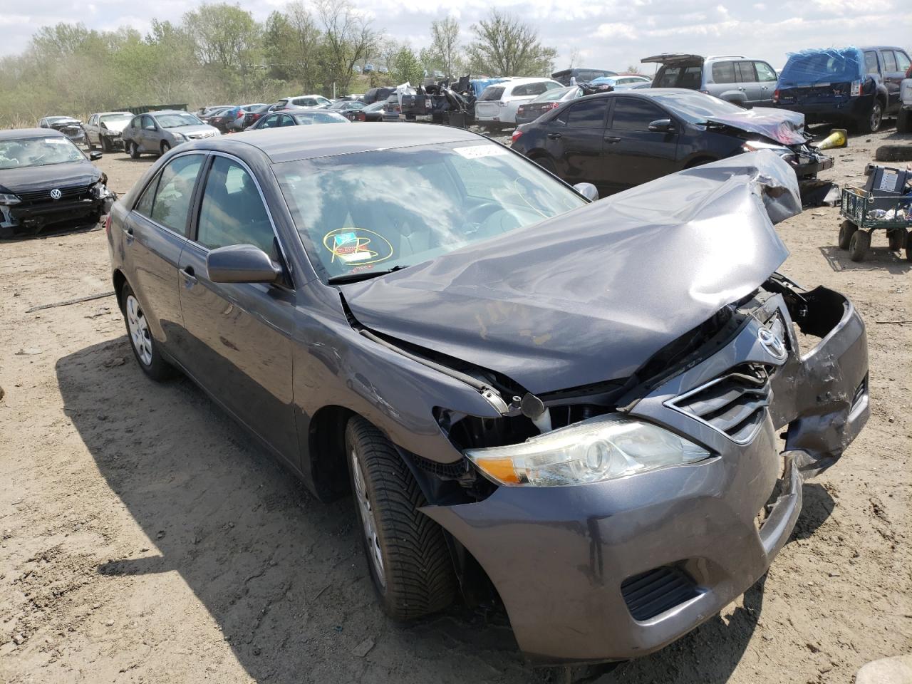 TOYOTA CAMRY BASE 2011 مع رقم تعريف المركبة 4T4BF3EK1BR186387 - صورة من المزاد