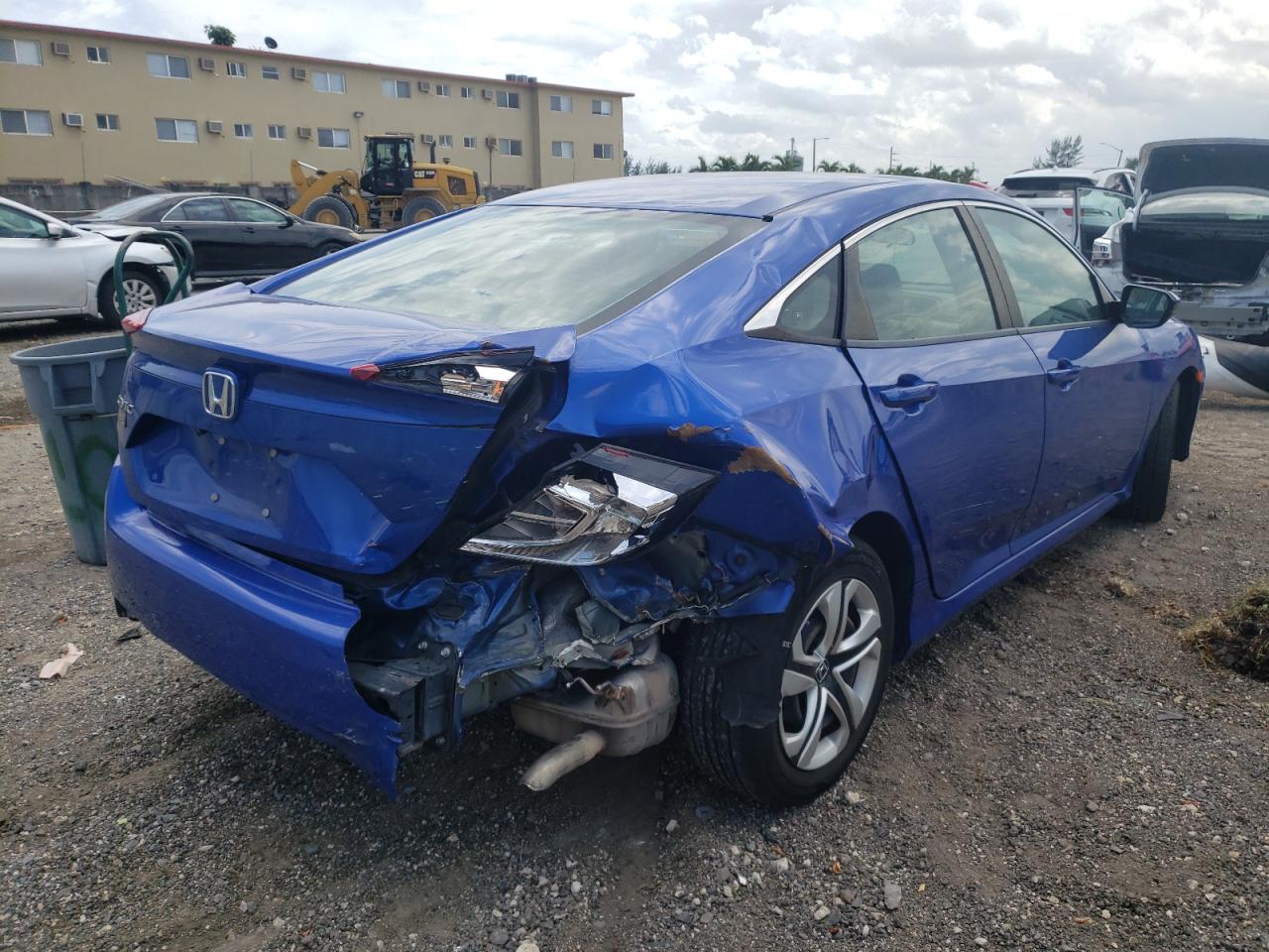 Photo 4 from auction – 2018 HONDA CIVIC LX with VIN 19XFC2F5XJE020569