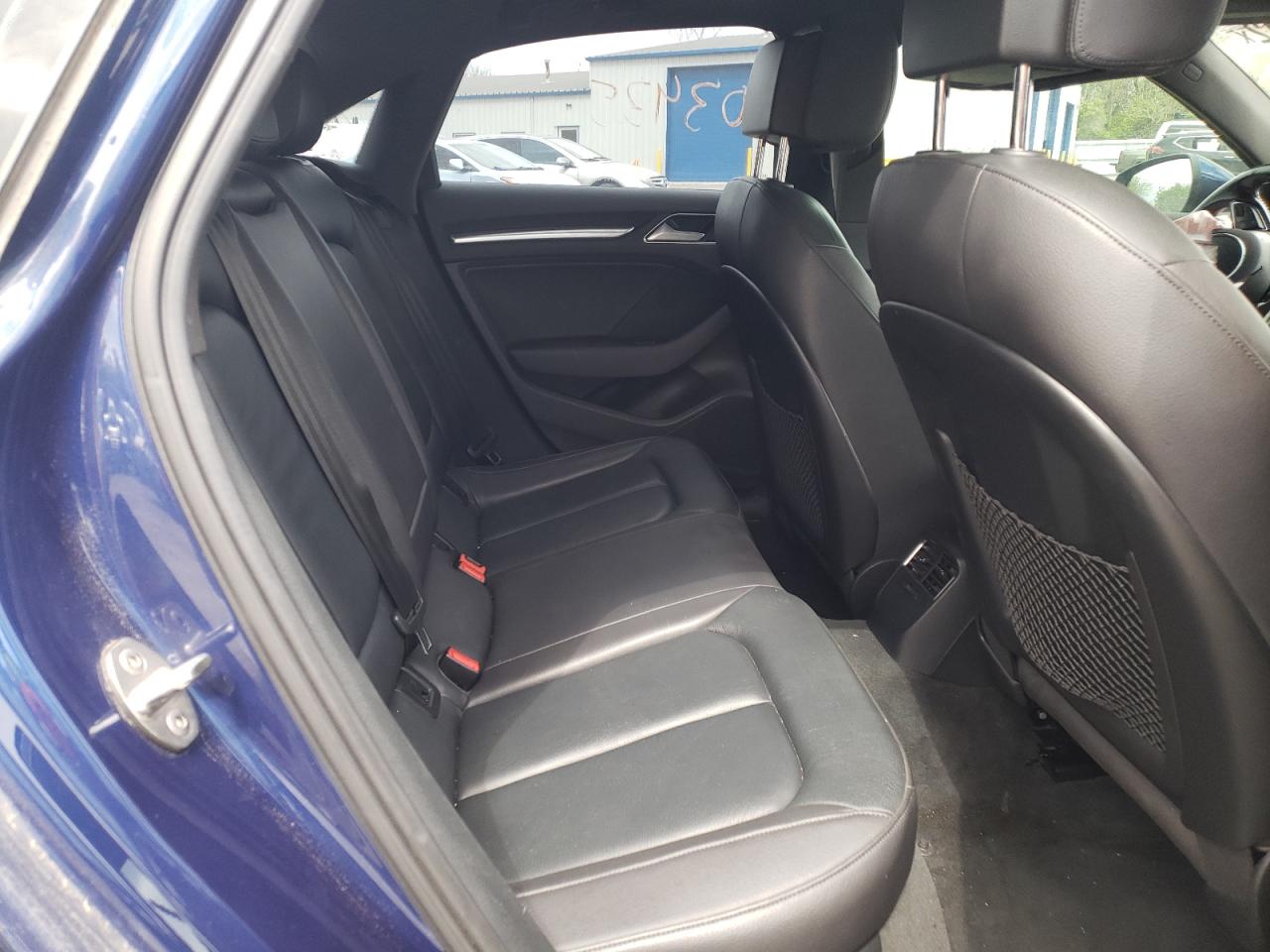 Photo 6 from auction – 2015 AUDI S3 PREMIUM with VIN WAUBFGFF3F1044344