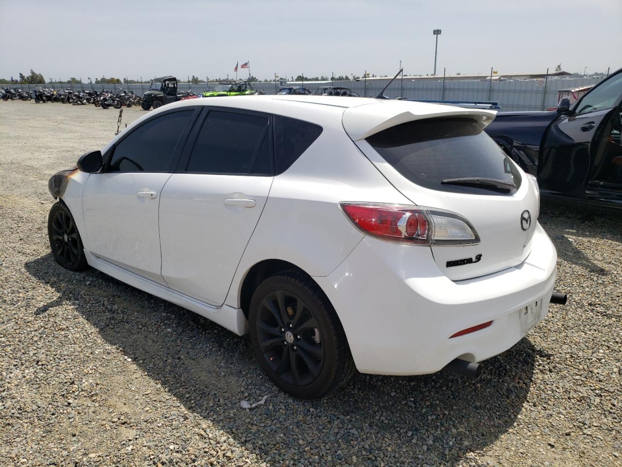 Photo 3 from auction – 2011 MAZDA 3 S with VIN JM1BL1K60B1405828