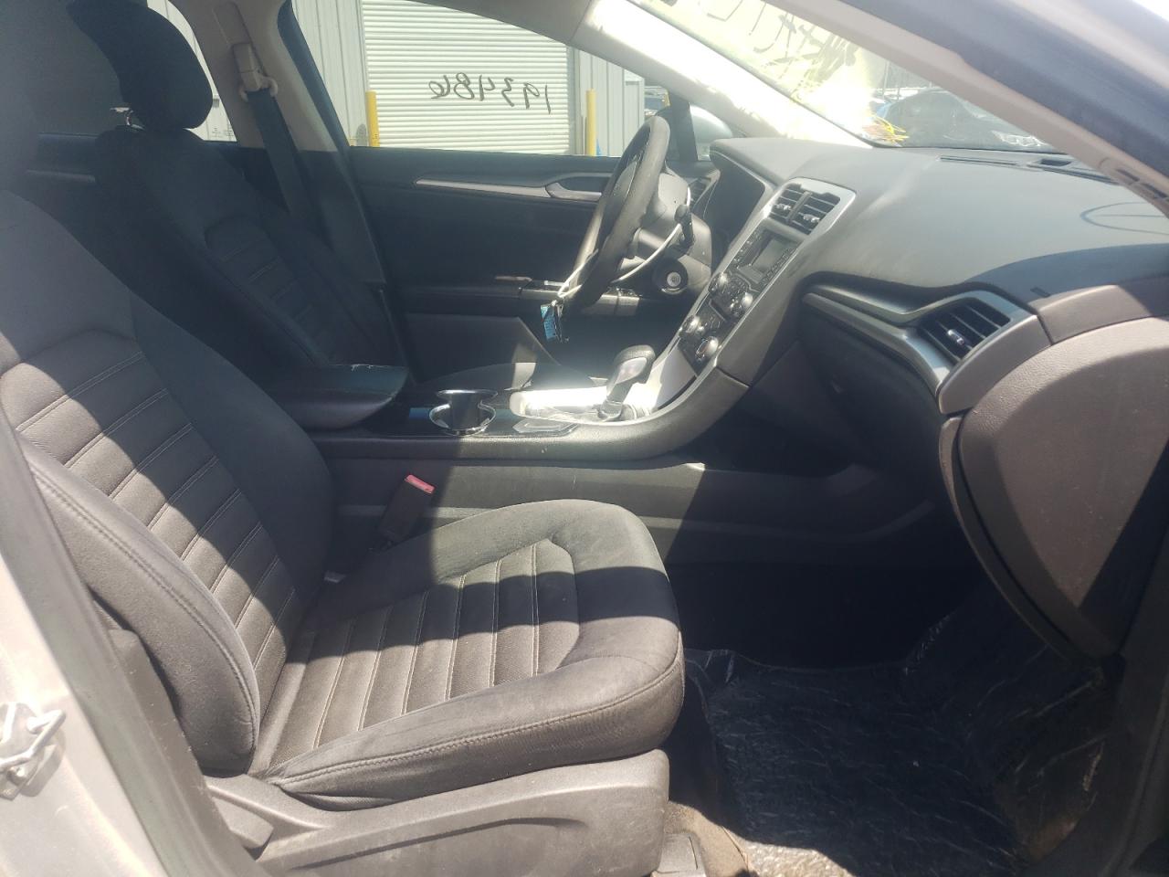 Photo 5 from auction – 2014 FORD FUSION SE with VIN 3FA6P0H74ER272944