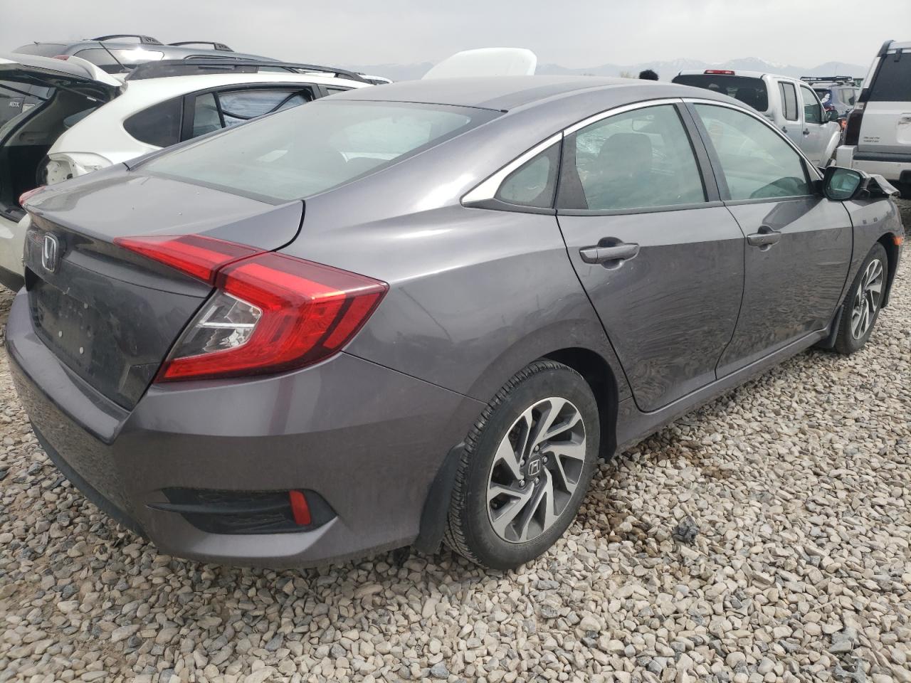 Photo 4 from auction – 2016 HONDA CIVIC EX with VIN 19XFC2F7XGE078269