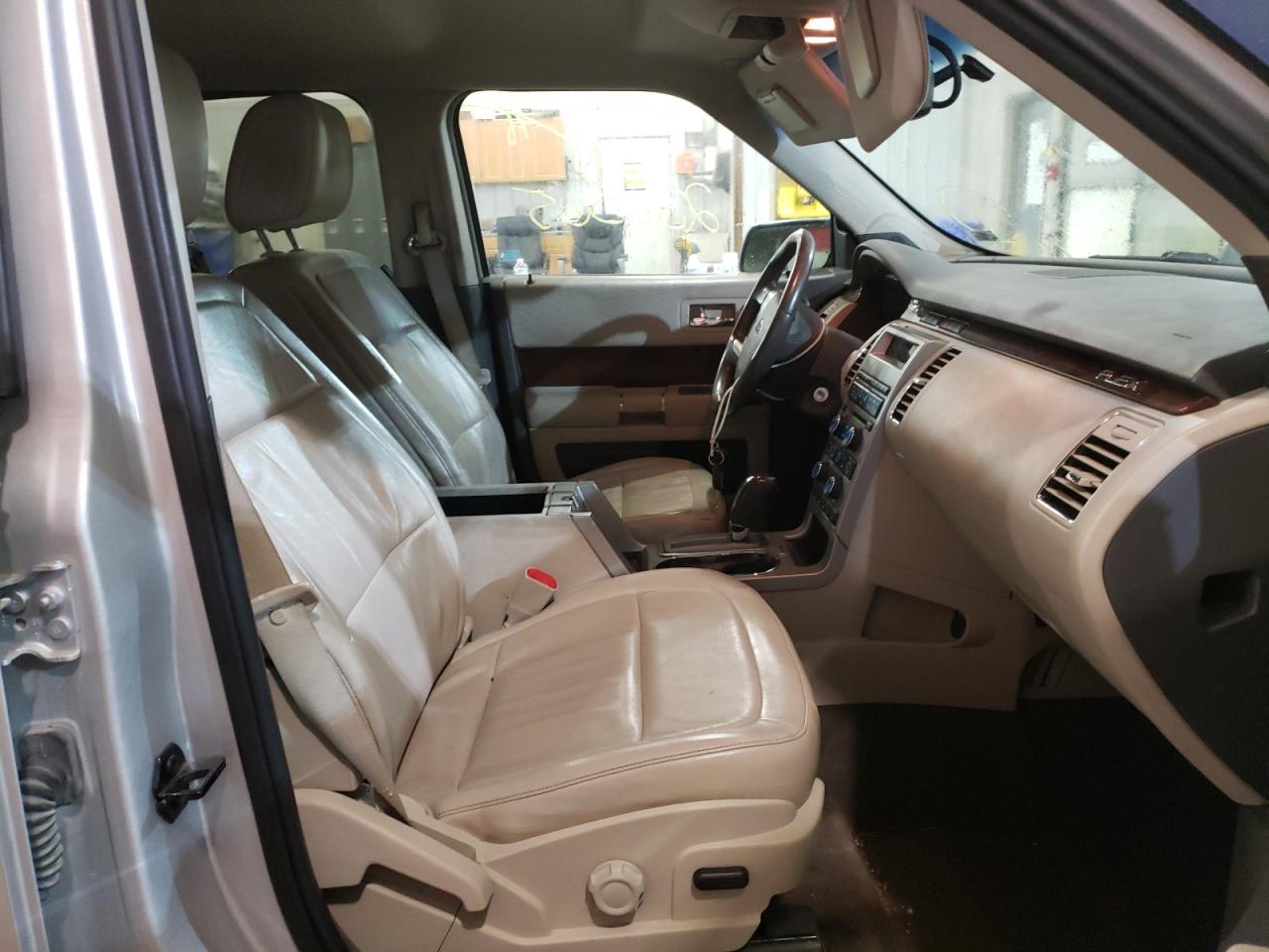 Photo 5 from auction – 2010 FORD FLEX SEL with VIN 2FMGK5CC9ABA67929