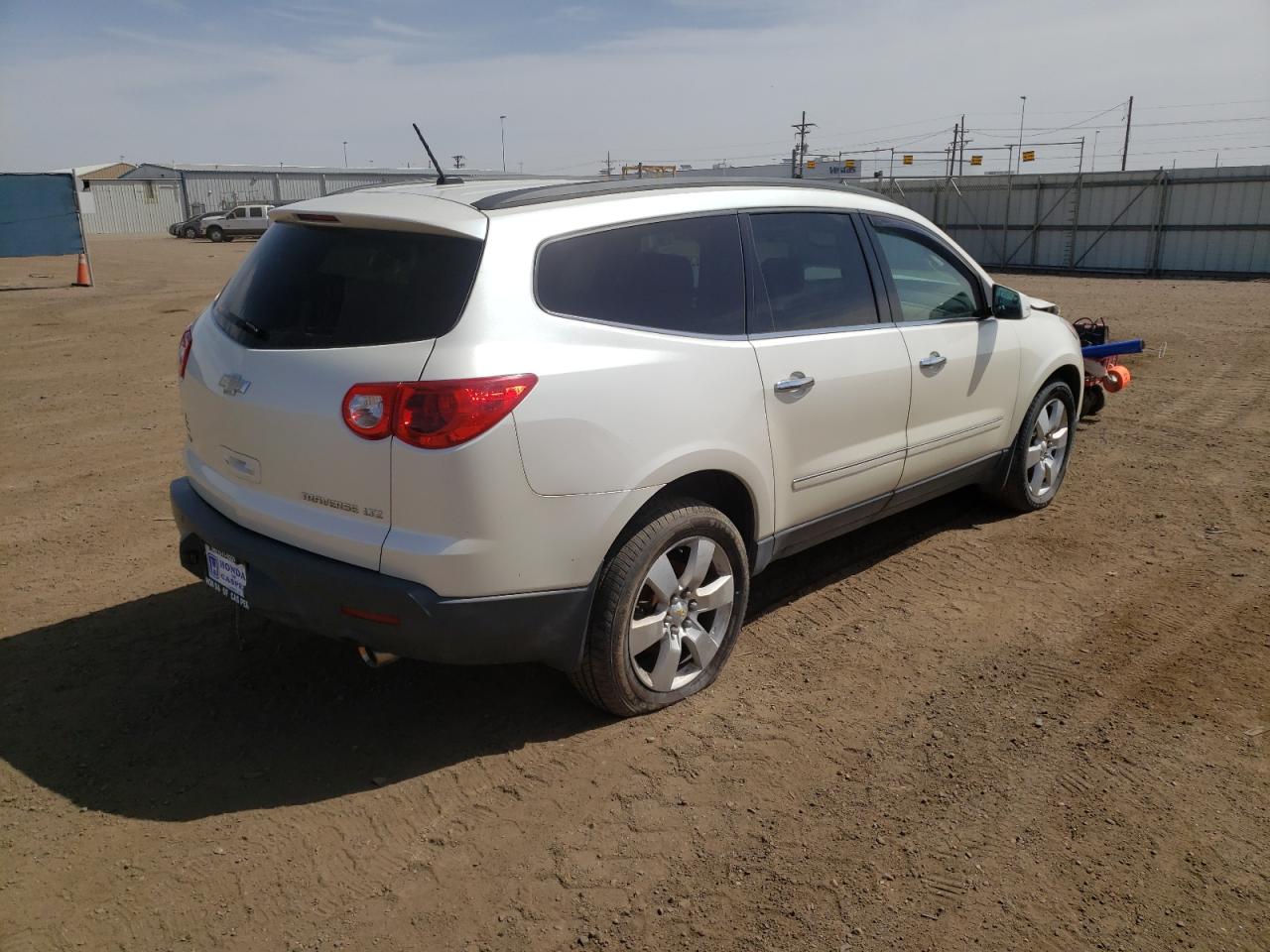 Photo 4 from auction – 2012 CHEVROLET TRAVERSE L with VIN 1GNKVLED9CJ103589
