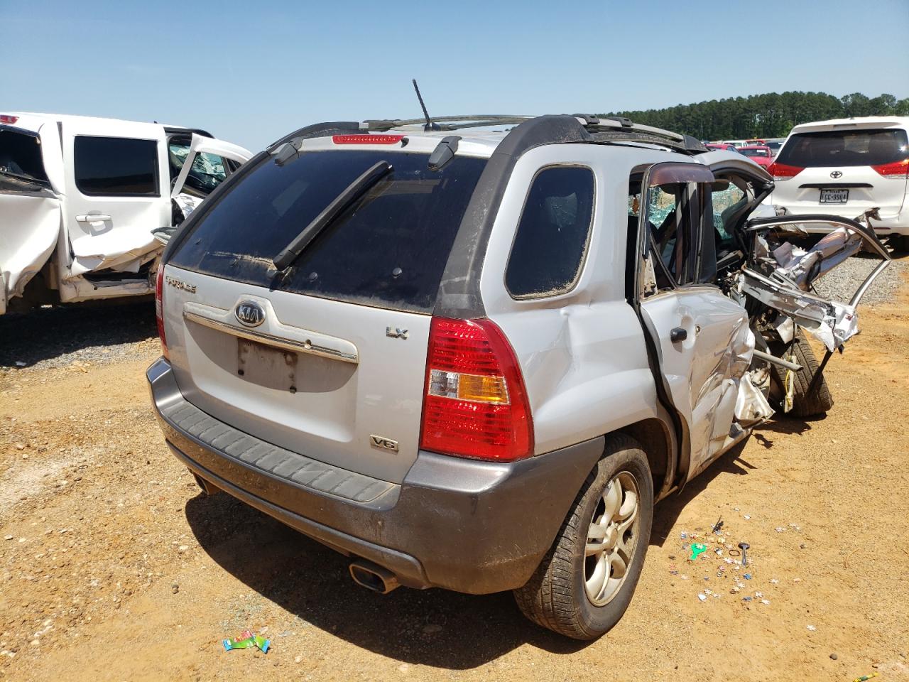 Photo 4 from auction – 2007 KIA SPORTAGE E with VIN KNDJF723777364873
