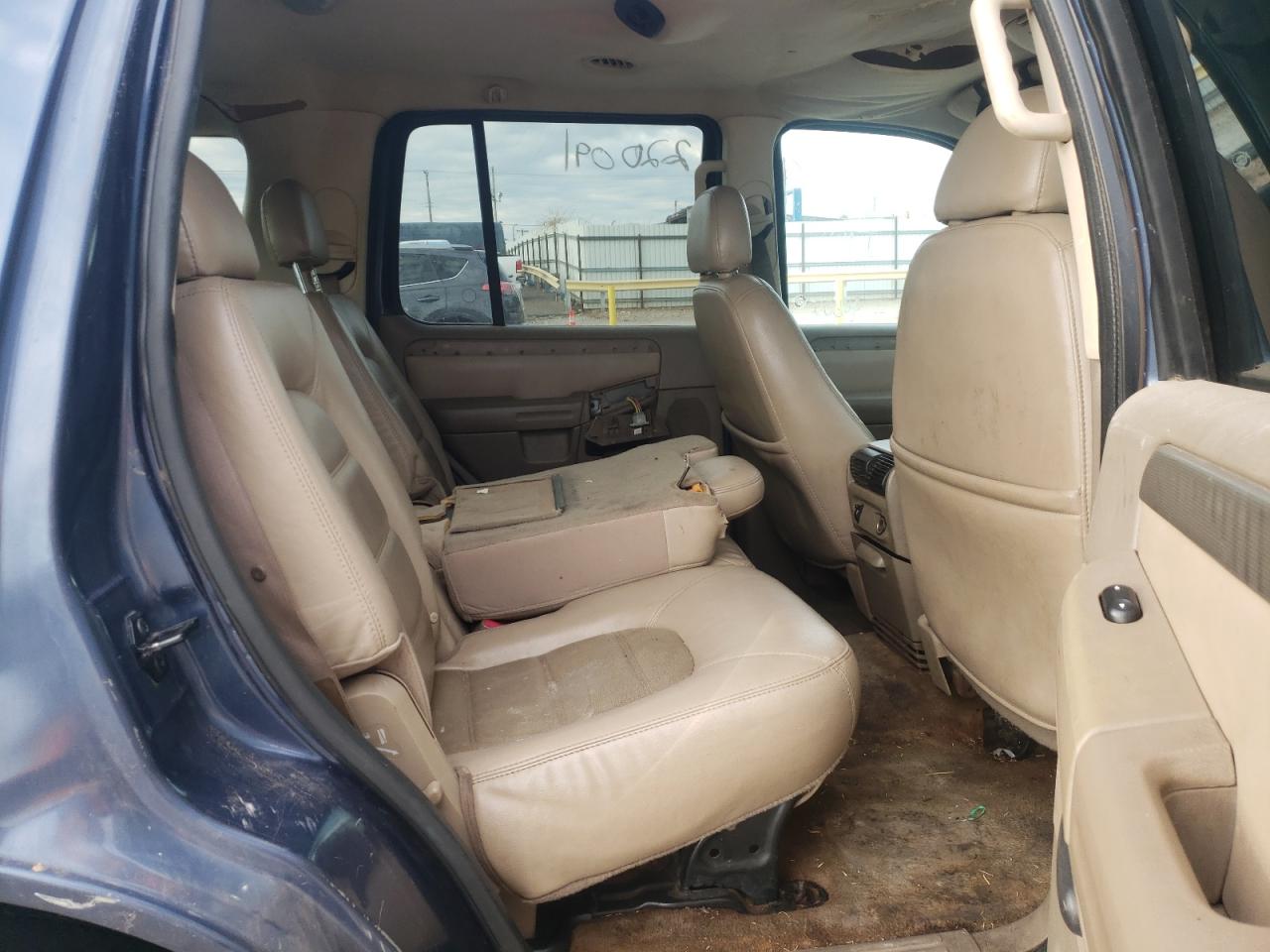 Photo 6 from auction – 2003 FORD EXPLORER X with VIN 1FMZU63KX3UC43058