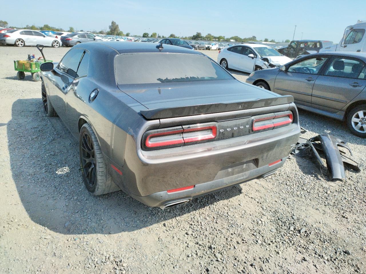 Photo 3 from auction – 2016 DODGE CHALLENGER with VIN 2C3CDZFJ9GH300815