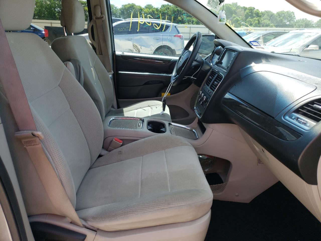 Photo 5 from auction – 2014 DODGE GRAND CARA with VIN 2C4RDGCG0ER114221