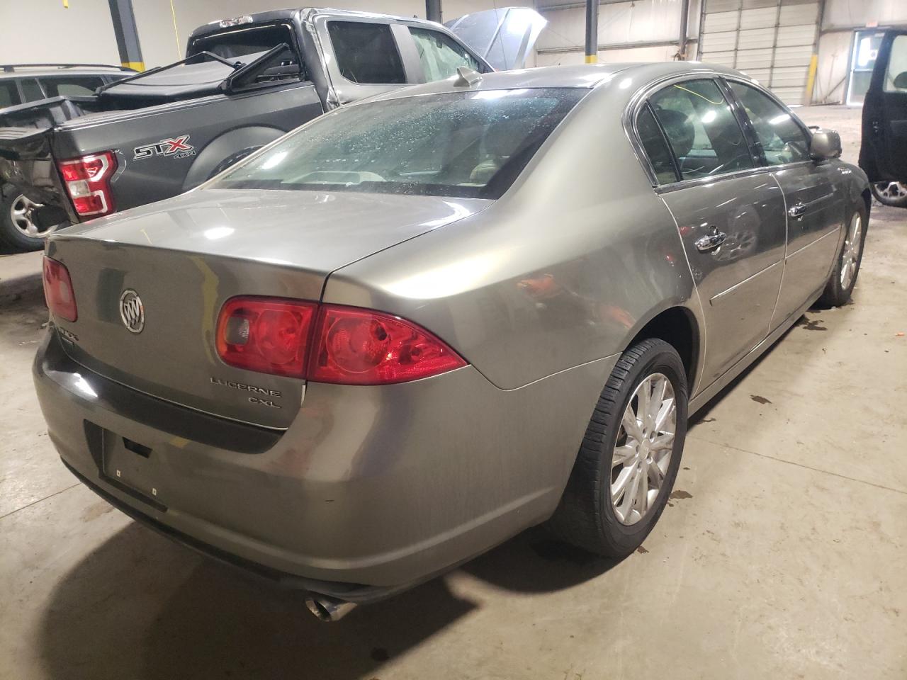 Photo 4 from auction – 2011 BUICK LUCERNE CX with VIN 1G4HC5EM0BU105633