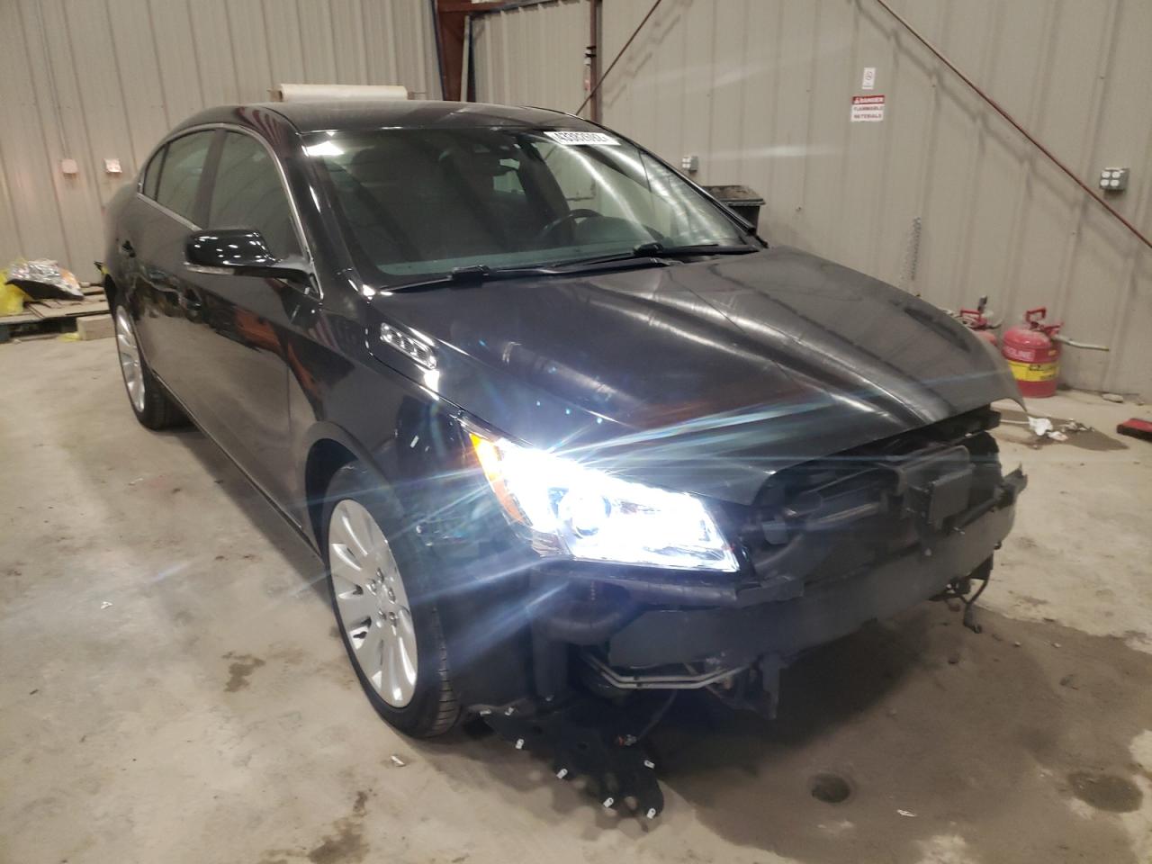 BUICK LACROSSE P 2015 with VIN 1G4GE5G38FF255316 - Photo from auction
