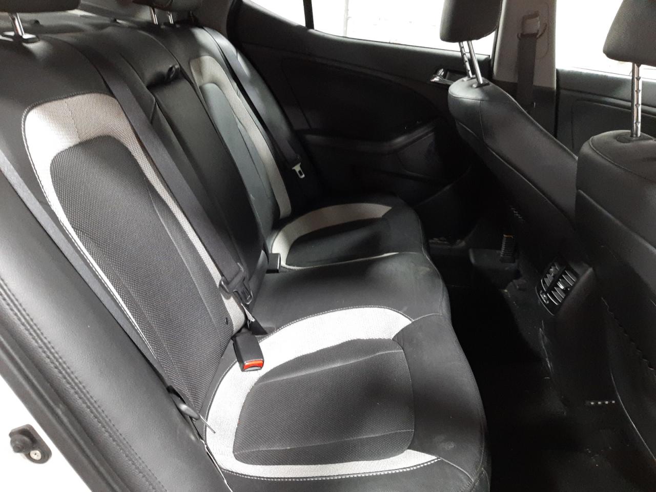 Фото 6 с аукциона – 2011 KIA OPTIMA SX с VIN KNAGR4A66B5133976
