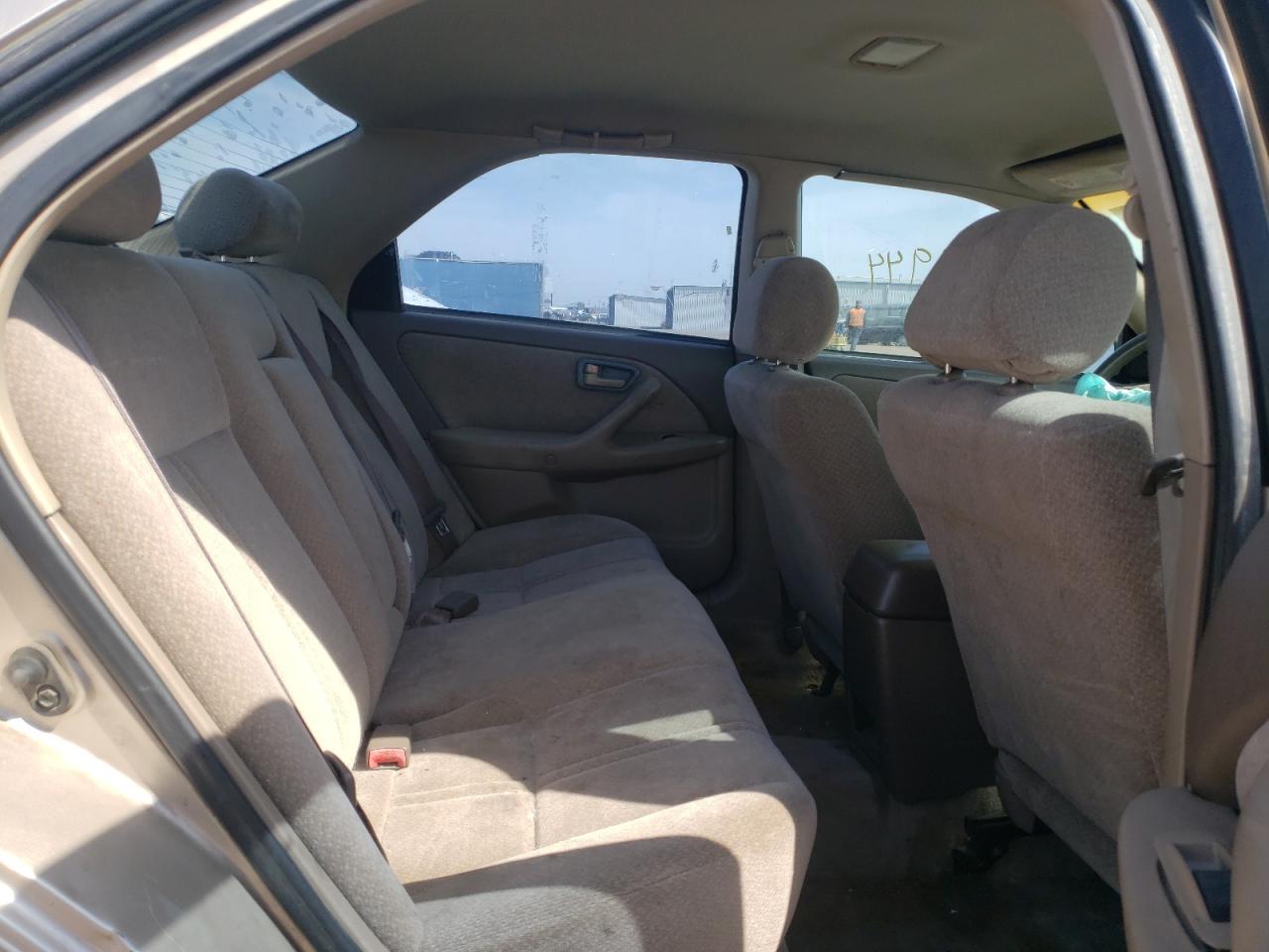 Photo 6 from auction – 2000 TOYOTA CAMRY LE with VIN 4T1BF22KXYU935947