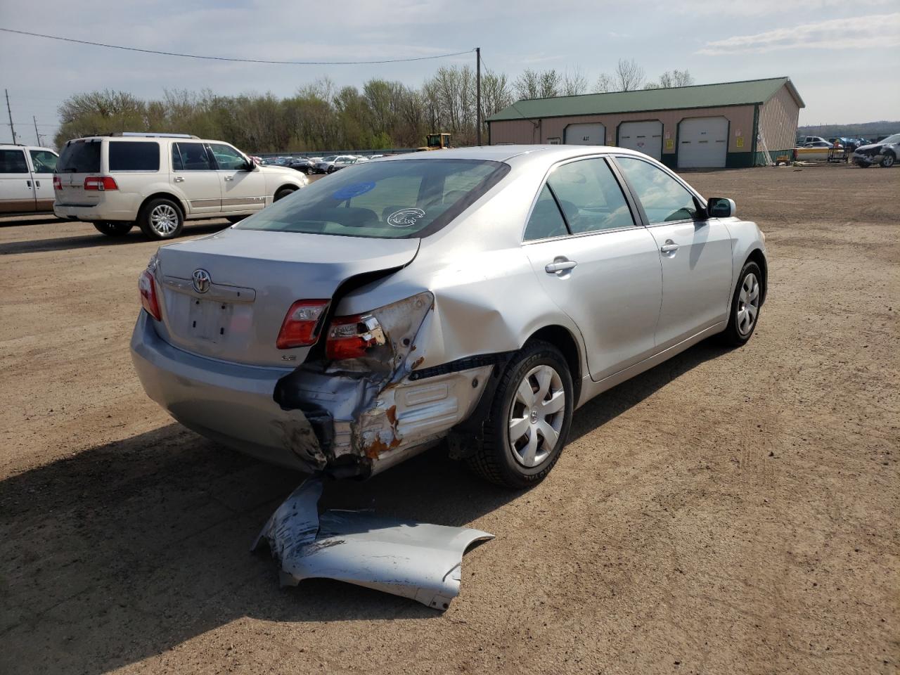 Photo 4 from auction – 2007 TOYOTA CAMRY CE with VIN 4T1BE46K07U520692