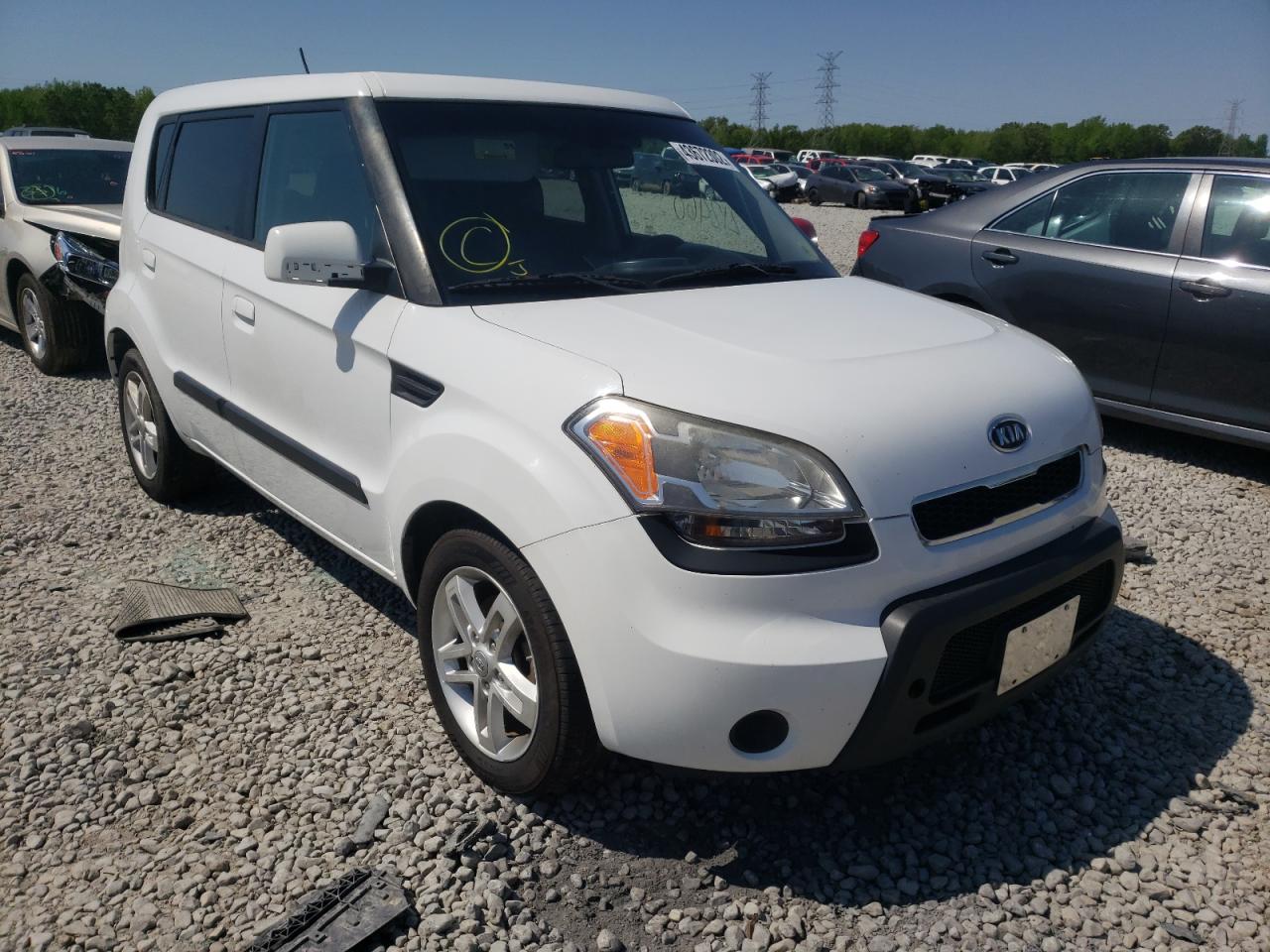 KIA SOUL + 2010 with VIN KNDJT2A29A7703936 - Photo from auction