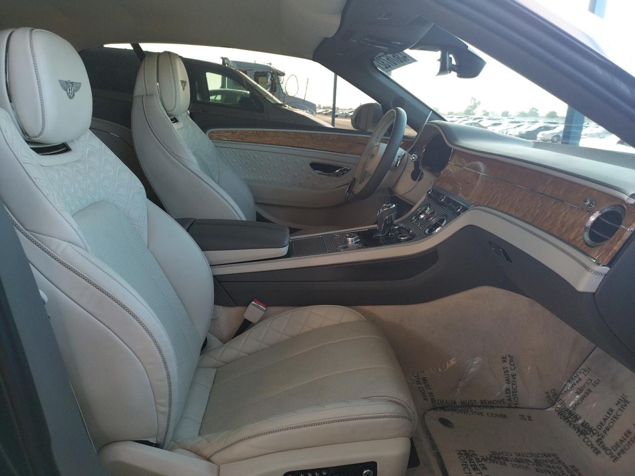 Photo 5 from auction – 2021 BENTLEY CONTINENTA with VIN SCBDB4ZG0MC088297