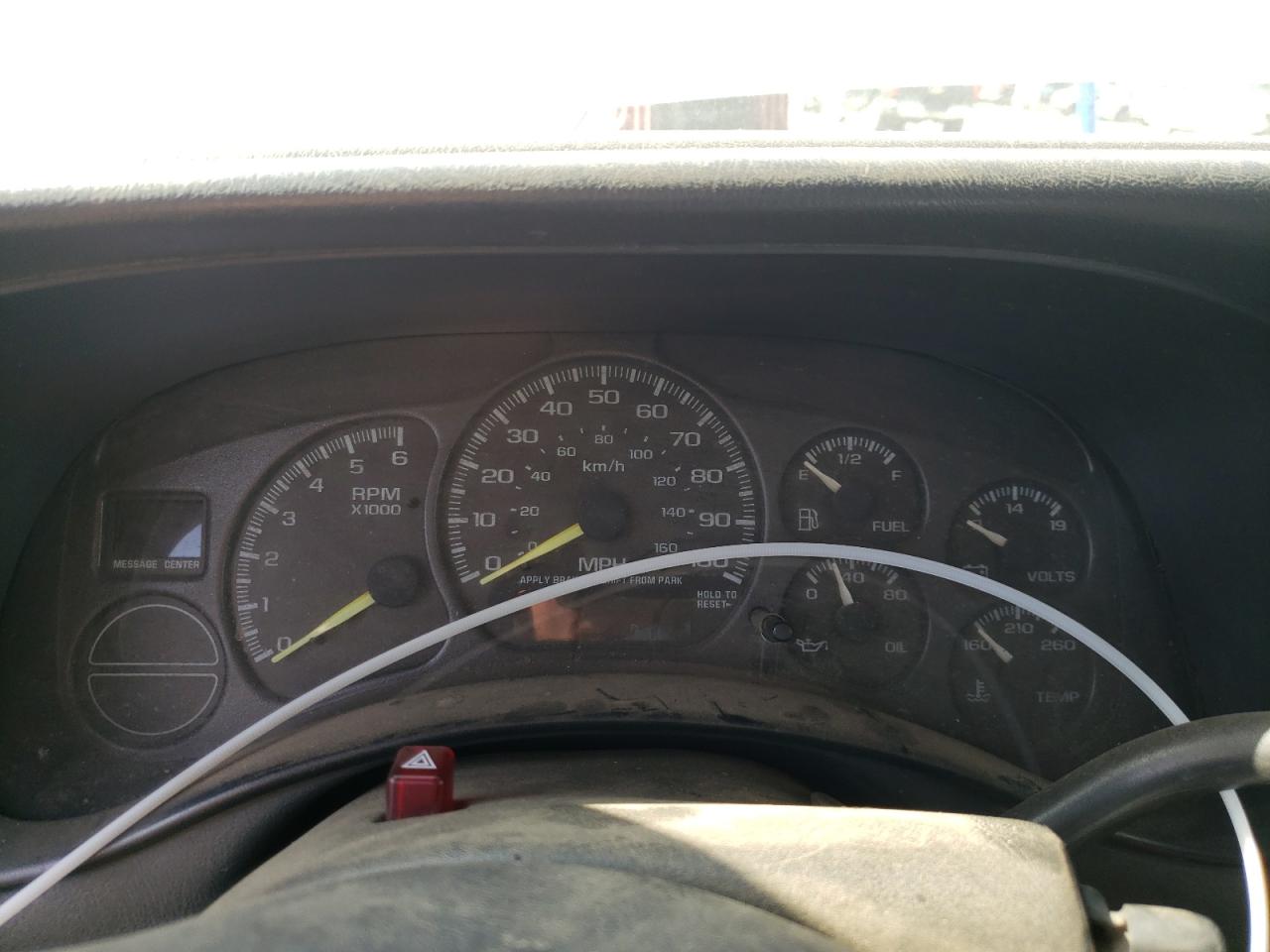 Photo 8 from auction – 2000 GMC NEW SIERRA with VIN 1GTEC14V8YE900507