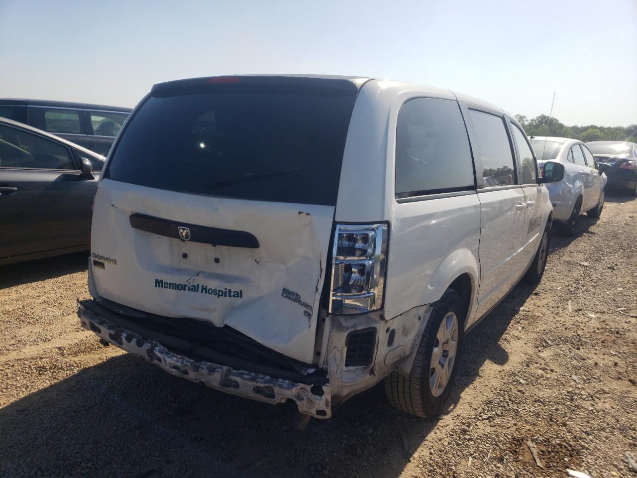 Photo 4 from auction – 2010 DODGE GRAND CARA with VIN 2D4RN4DE2AR239484