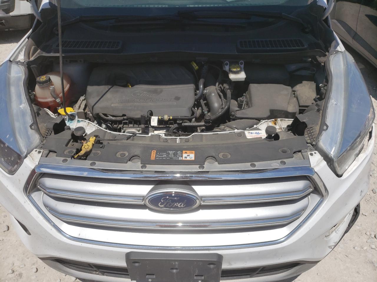 Photo 7 from auction – 2017 FORD ESCAPE SE with VIN 1FMCU0GD4HUD67686