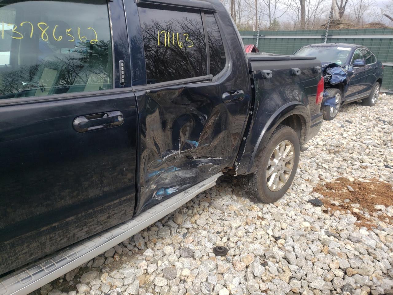 Photo 9 from auction – 2007 FORD EXPLORER S with VIN 1FMEU53887UA51575