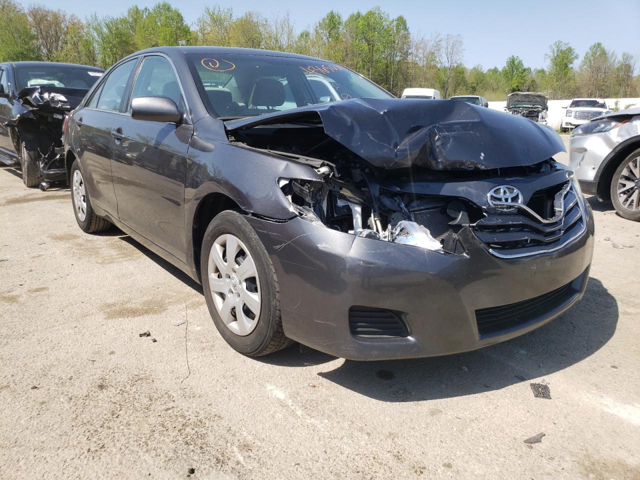 TOYOTA CAMRY BASE 2011 with VIN 4T1BF3EK2BU137306 - Photo from auction