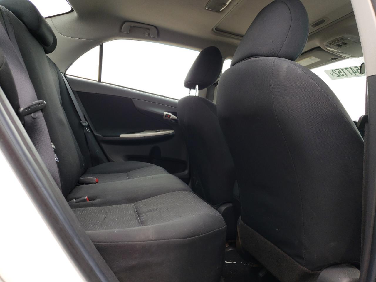 Photo 17 from auction – 2010 TOYOTA COROLLA with VIN 2T1BU4EE6AC449439