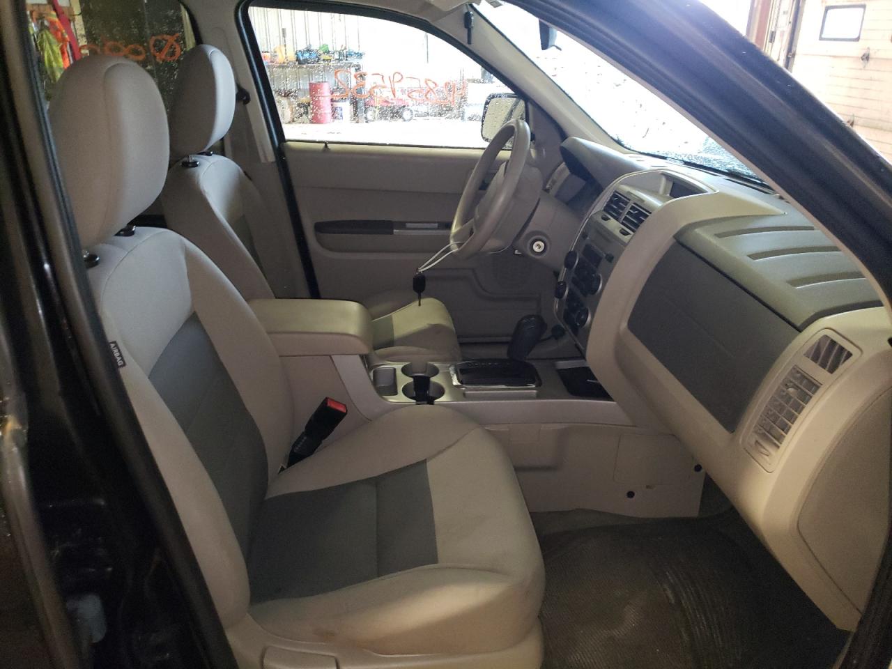 Photo 5 from auction – 2008 FORD ESCAPE XLT with VIN 1FMCU93128KC07589