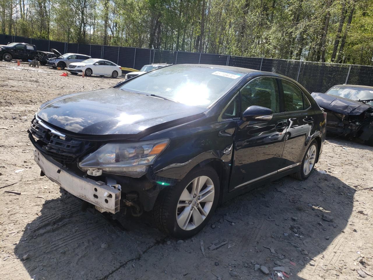 Photo 2 from auction – 2011 LEXUS HS 250H with VIN JTHBB1BA8B2046406