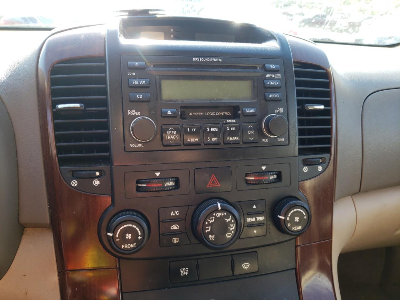 Photo 9 from auction – 2007 KIA SEDONA EX with VIN KNDMB233776182512