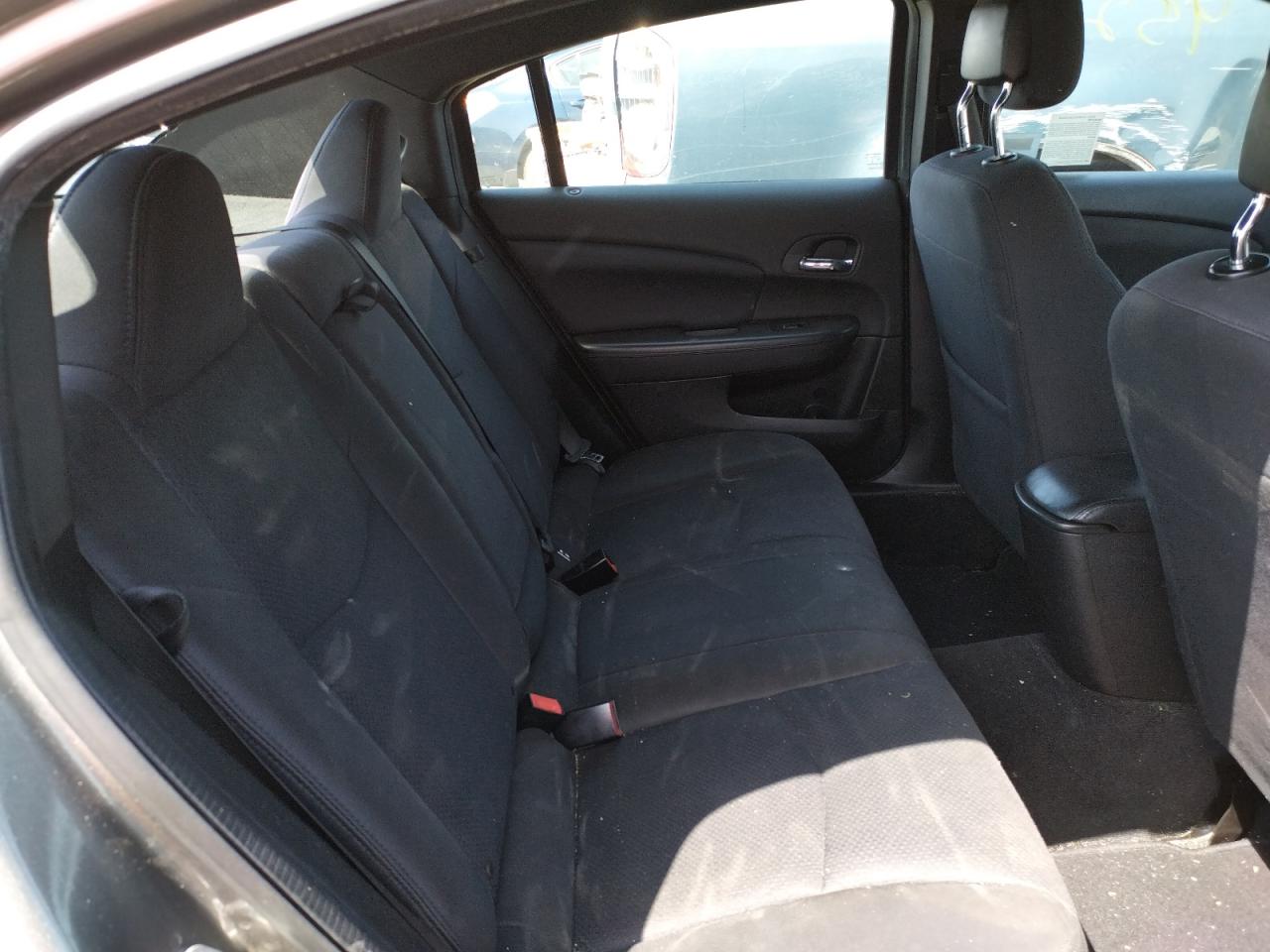 Photo 6 from auction – 2012 CHRYSLER 200 LX with VIN 1C3CCBAB1CN292026