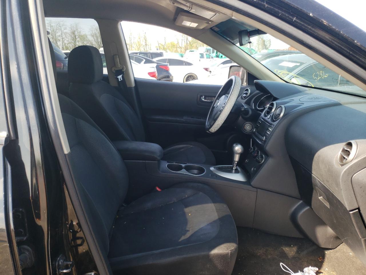 Photo 5 from auction – 2013 NISSAN ROGUE S with VIN JN8AS5MV7DW113971
