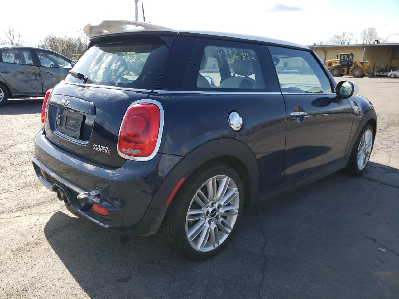 Photo 4 from auction – 2016 MINI COOPER S with VIN WMWXP7C57G2A43095