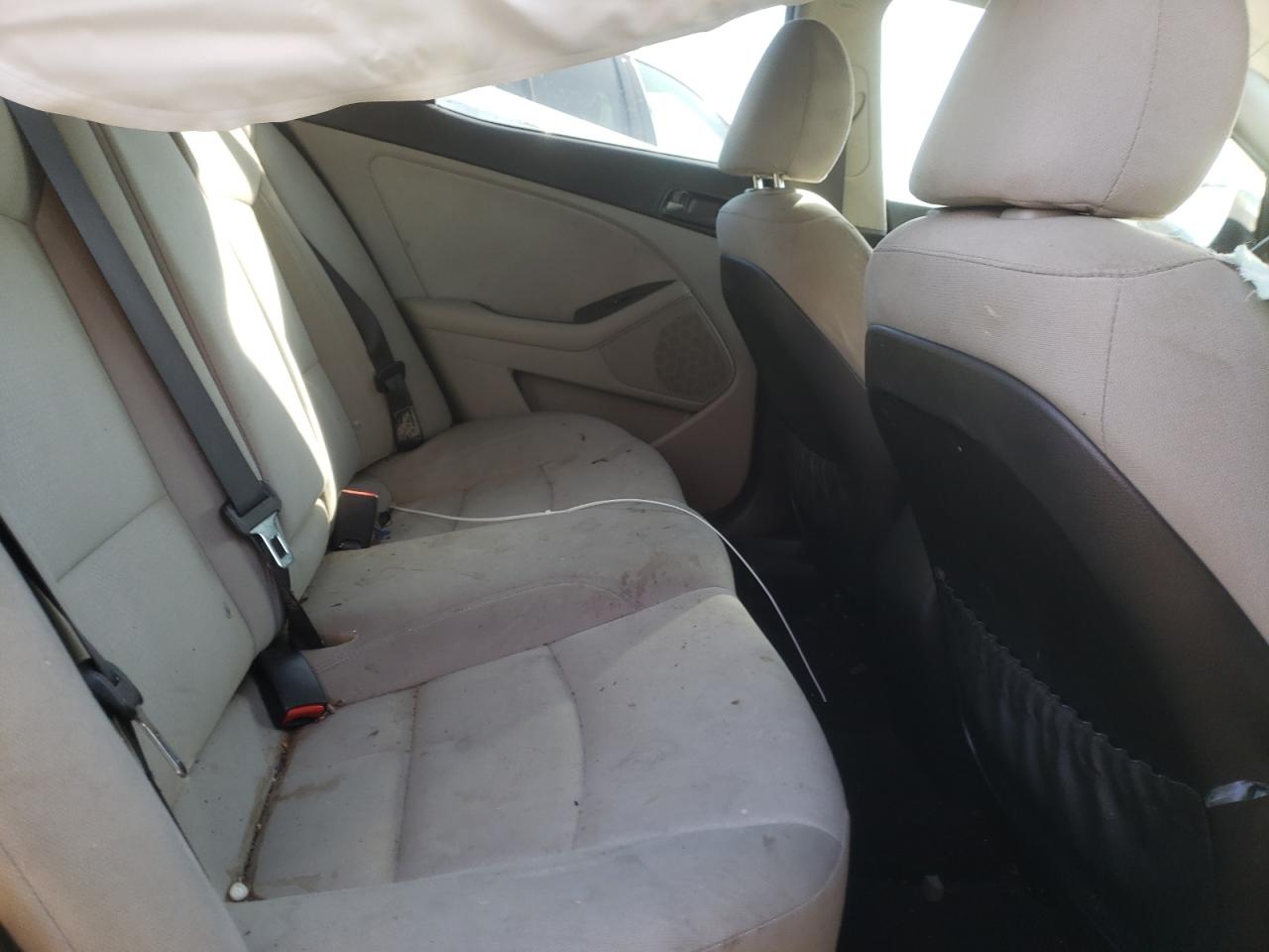 Photo 6 from auction – 2015 KIA OPTIMA LX with VIN KNAGM4A7XF5588181