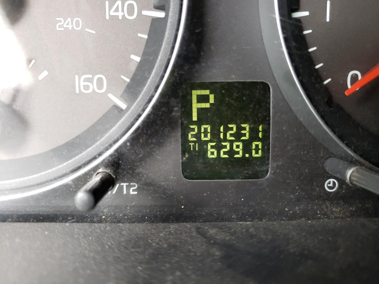 Photo 8 from auction – 2007 VOLVO C70 T5 with VIN YV1MC68267J024934