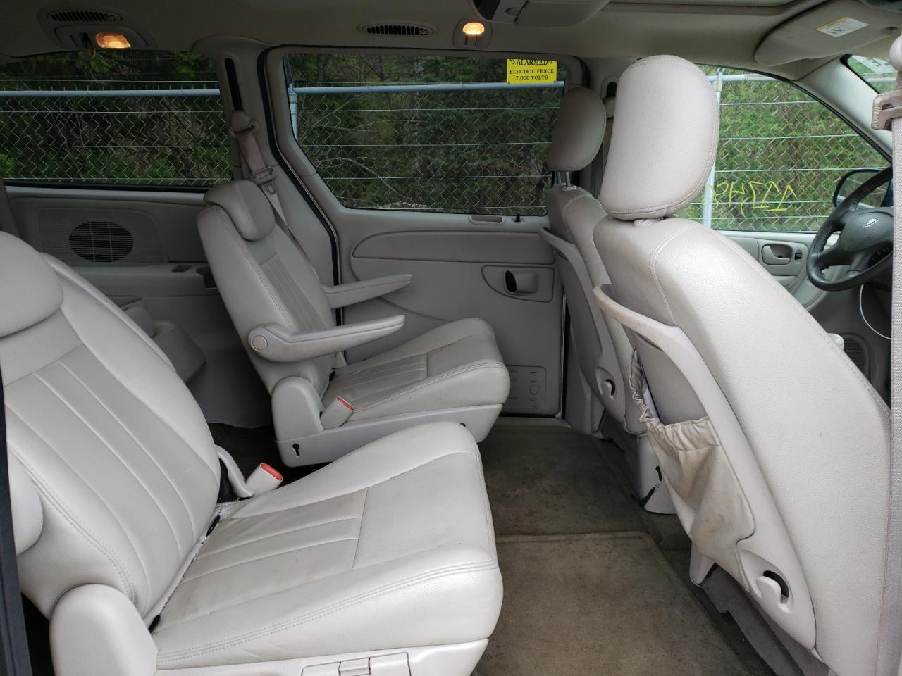Photo 6 from auction – 2006 DODGE GRAND CARA with VIN 2D4GP44L26R767355