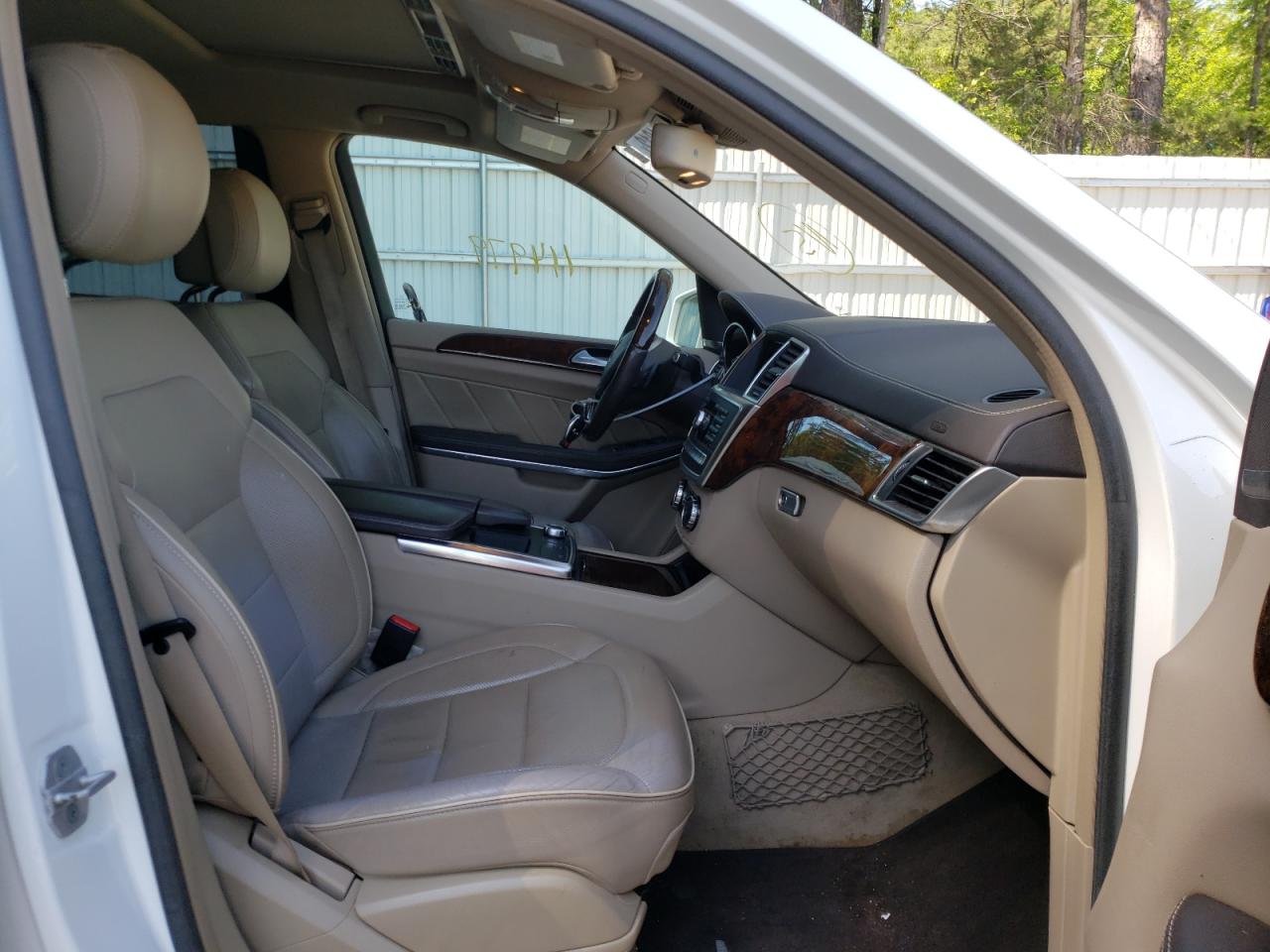 Photo 5 from auction – 2014 MERCEDES-BENZ GL 350 BLU with VIN 4JGDF2EEXEA306930