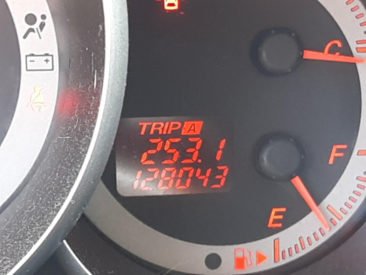 Photo 8 from auction – 2005 MAZDA 3 HATCHBAC with VIN JM1BK343151309857