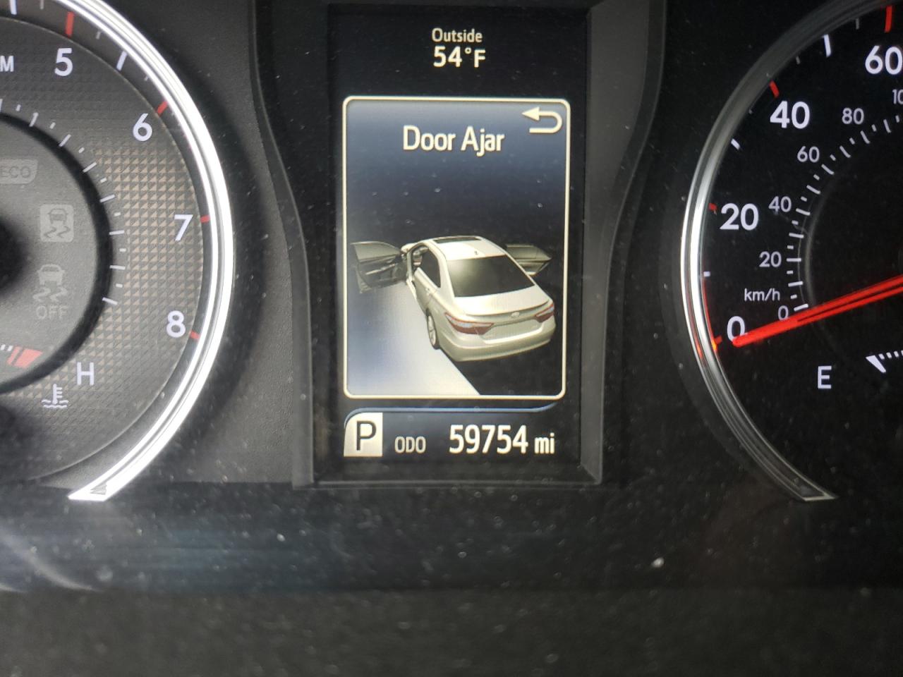 Photo 8 from auction – 2015 TOYOTA CAMRY LE with VIN 4T1BF1FK0FU987721