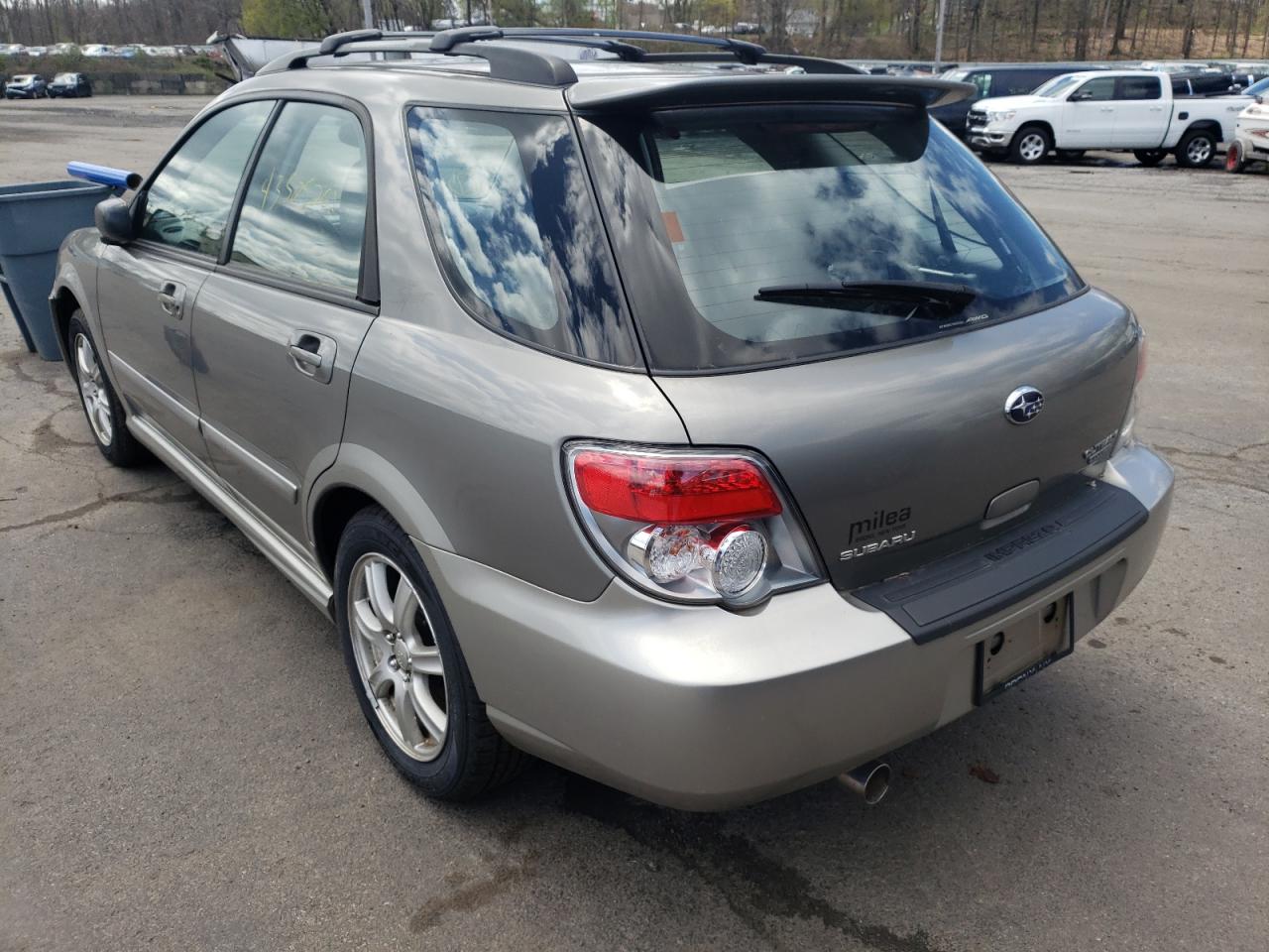 Photo 3 from auction – 2006 SUBARU IMPREZA with VIN JF1GG68646H804193