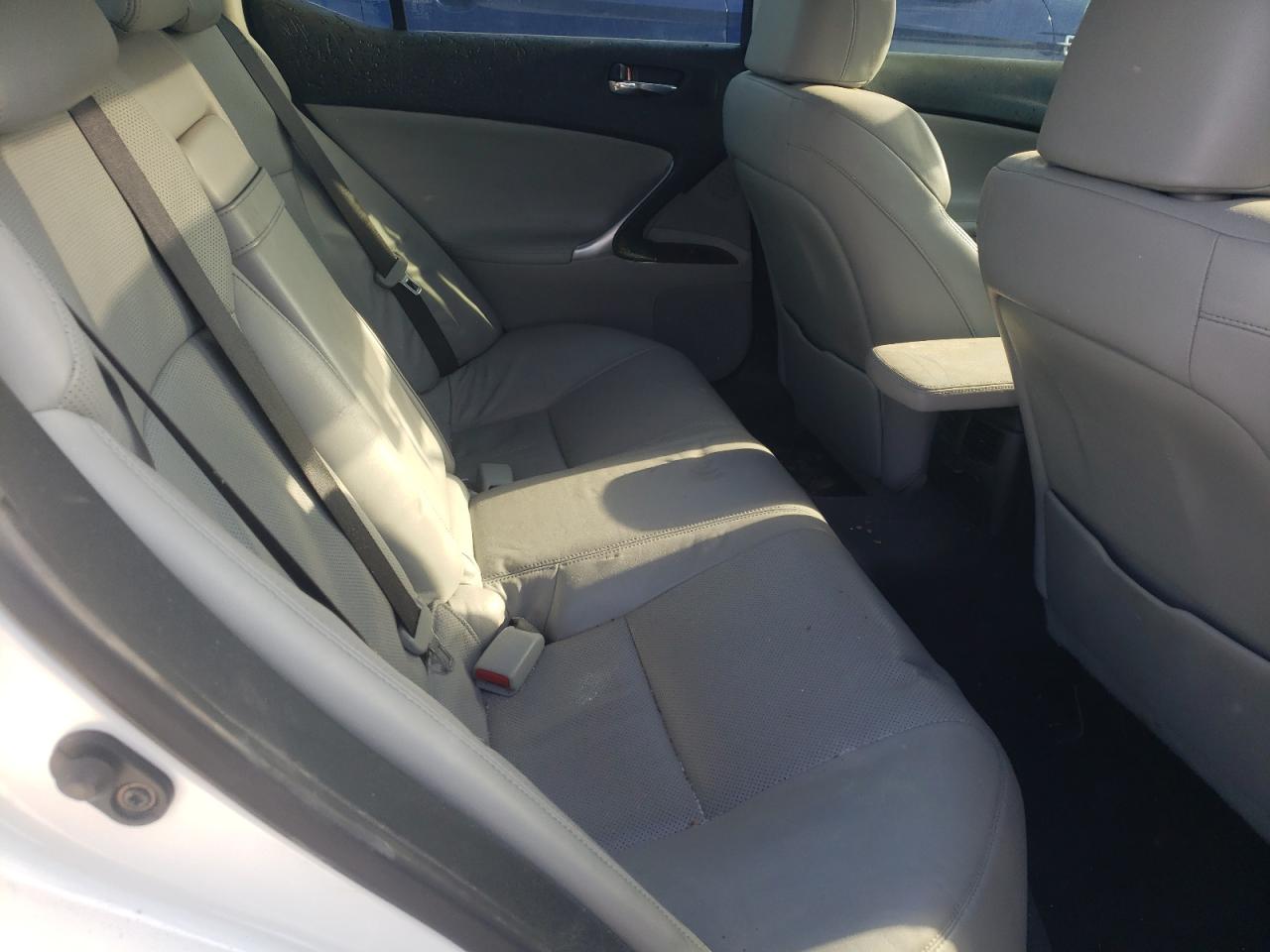 Photo 6 from auction – 2007 LEXUS IS 250 with VIN JTHBK262972036032