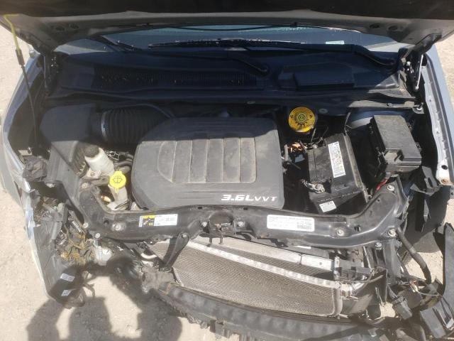 Photo 7 from auction – 2015 CHRYSLER TOWN & COU with VIN 2C4RC1BG4FR602087