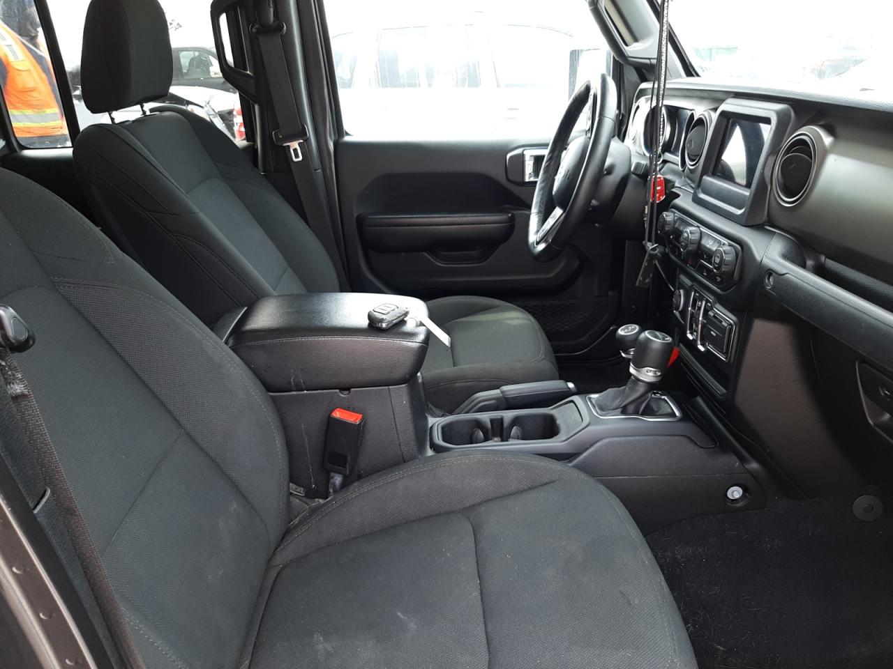 Photo 5 from auction – 2021 JEEP GLADIATOR with VIN 1C6HJTAG9ML506211