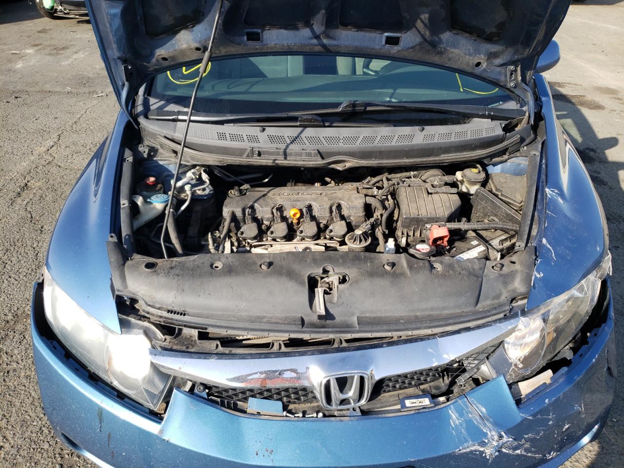 Photo 17 from auction – 2010 HONDA CIVIC LX with VIN 19XFA1F52AE076151