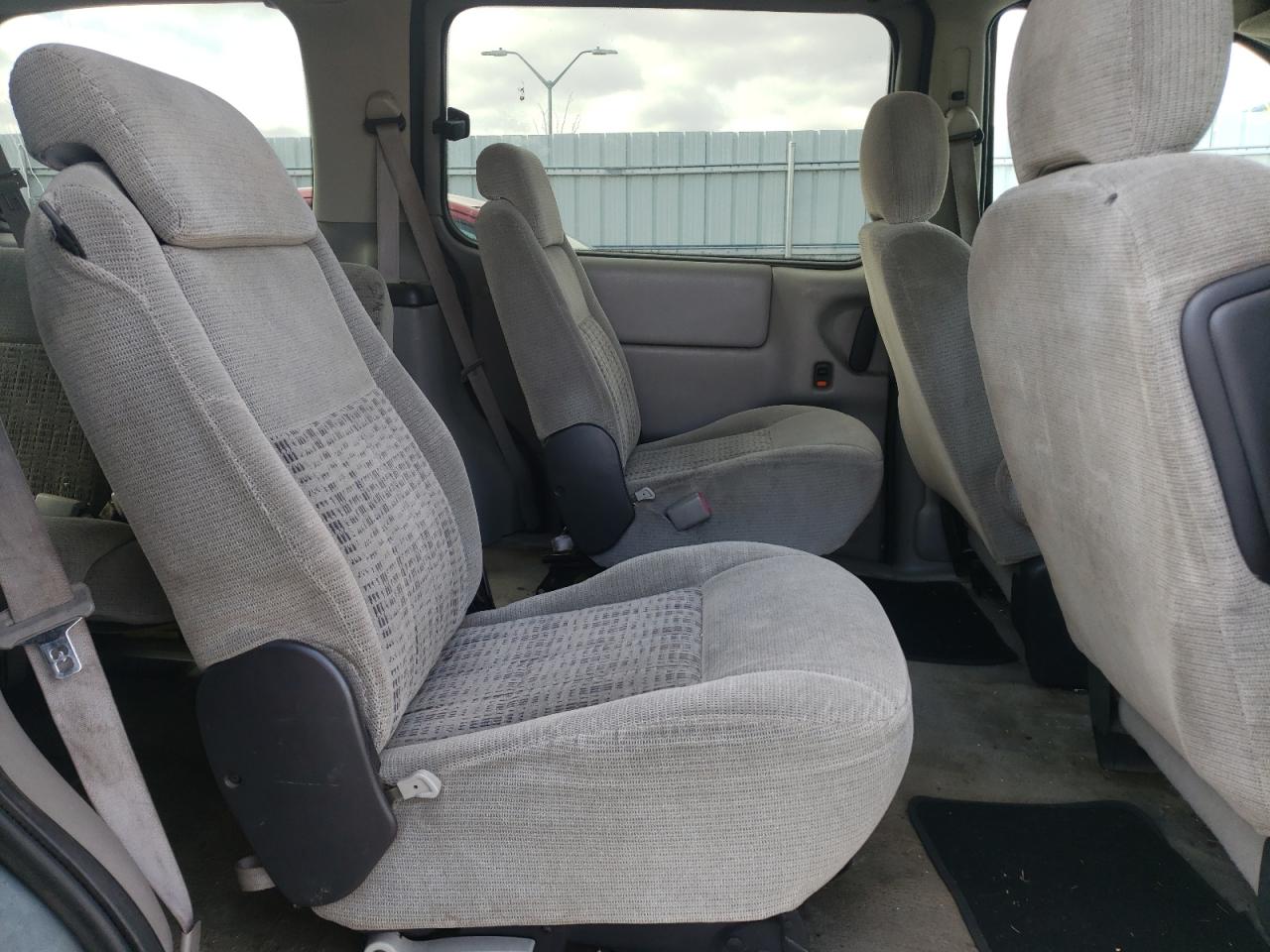 Photo 6 from auction – 2004 CHEVROLET VENTURE with VIN 1GNDX03EX4D147131