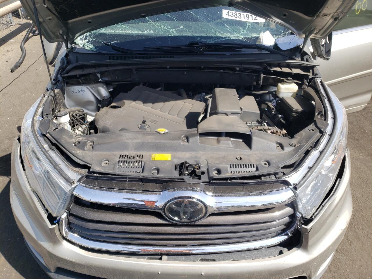 Photo 7 from auction – 2015 TOYOTA HIGHLANDER with VIN 5TDDKRFH3FS125657